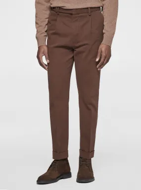 Pantalón de pinzas de sarga de algodón y cachemira